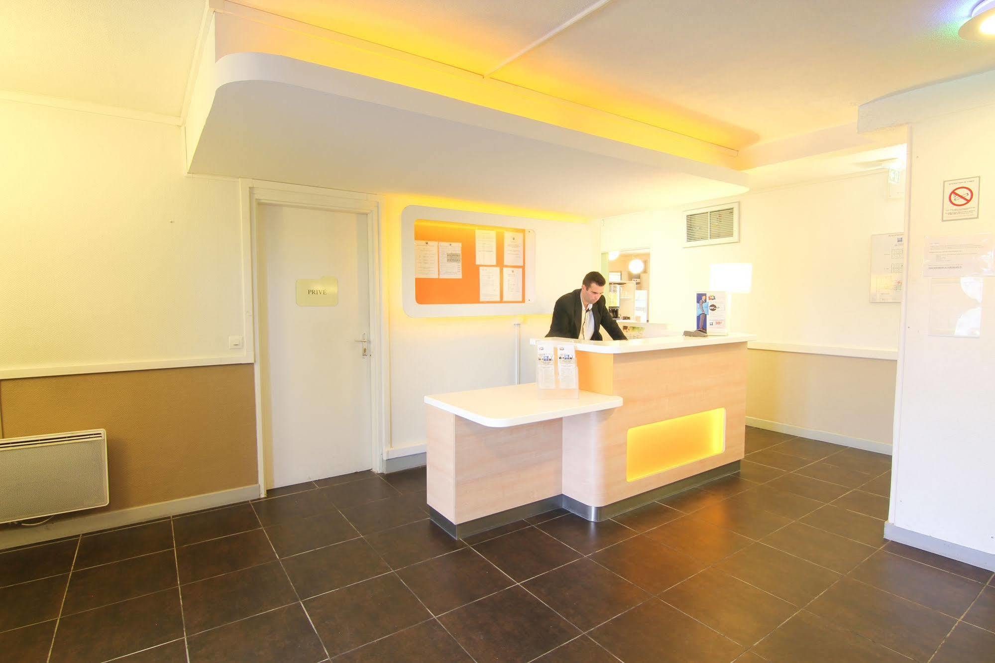 Ibis Budget Châteaudun מראה חיצוני תמונה
