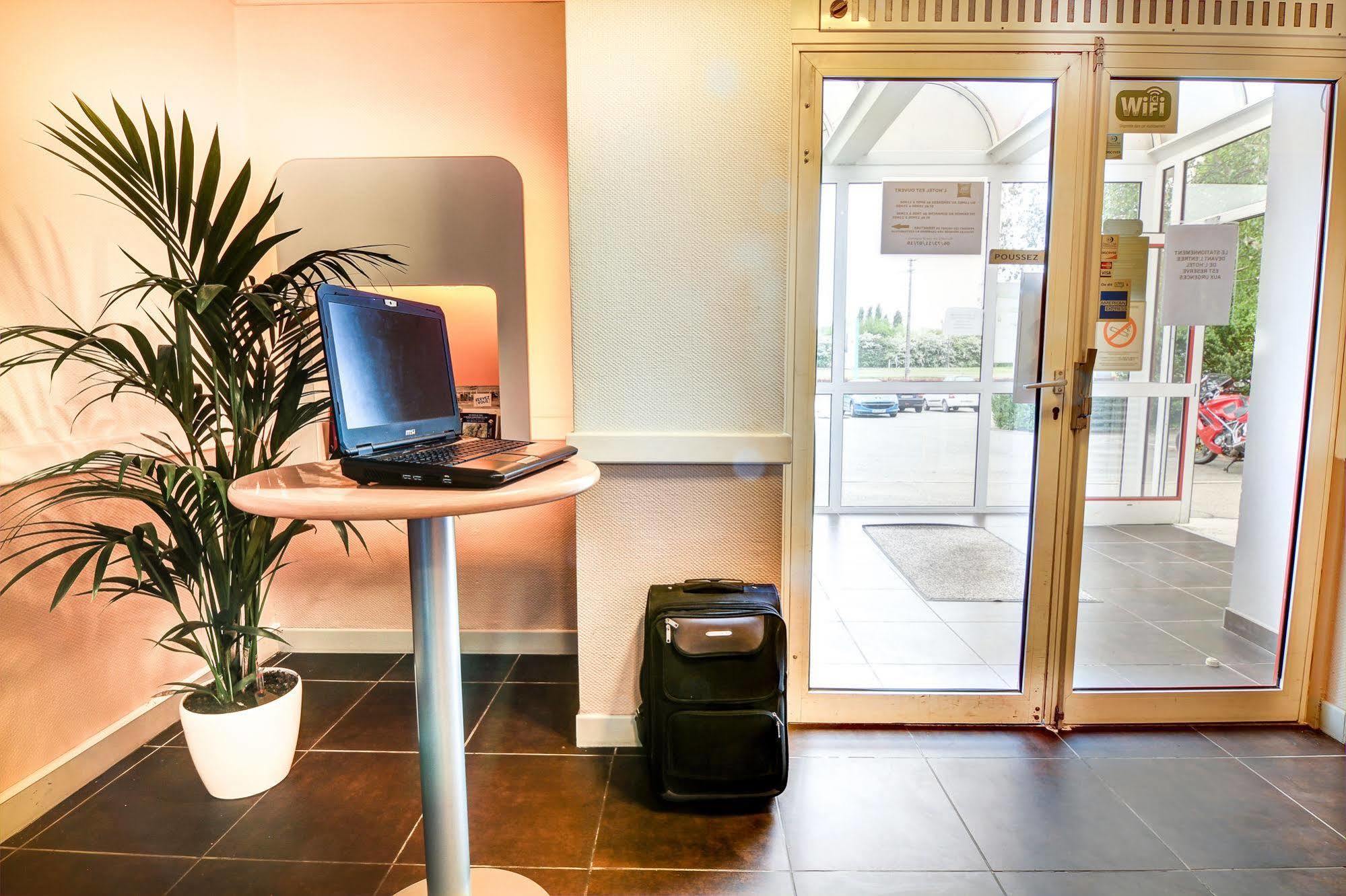 Ibis Budget Châteaudun מראה חיצוני תמונה
